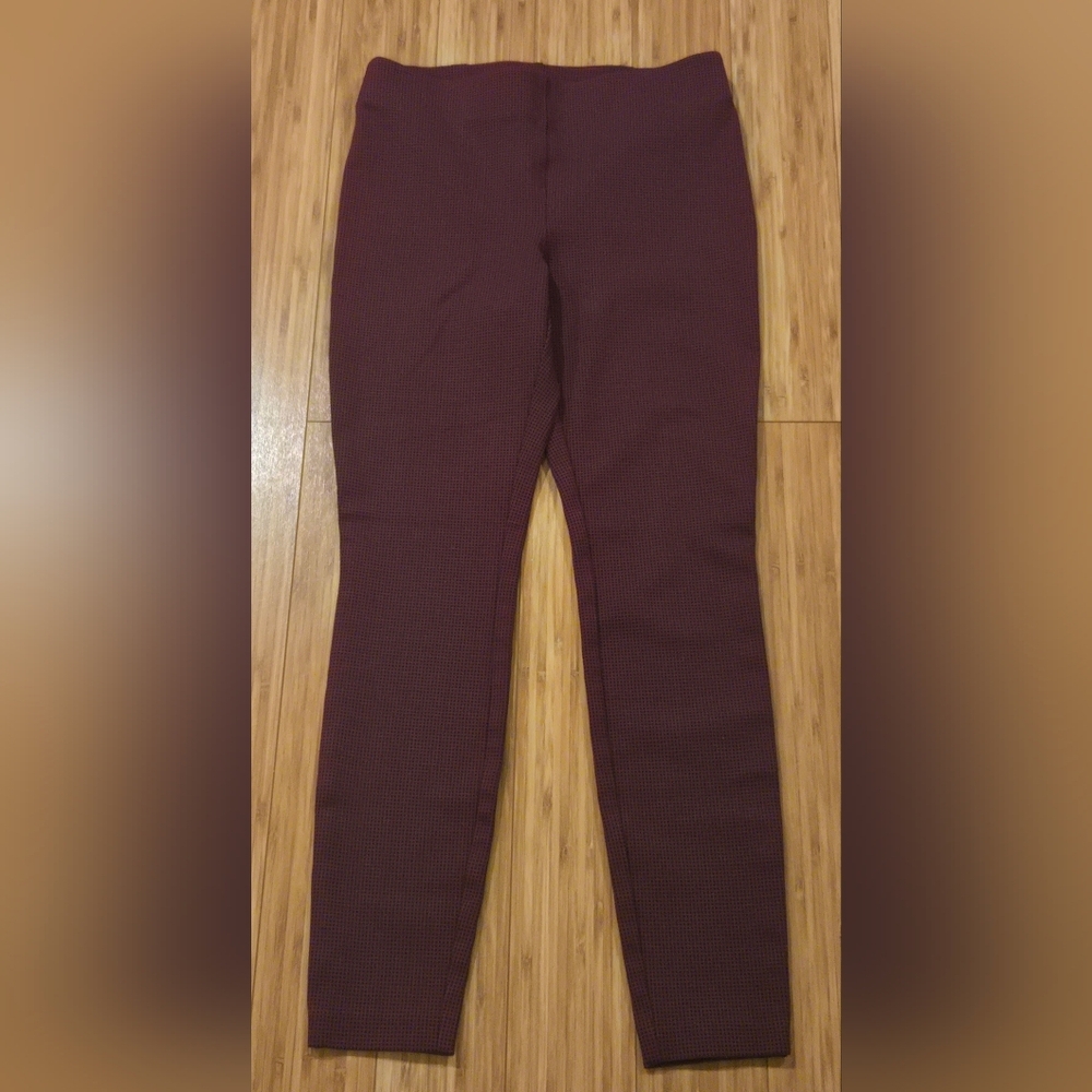 NWOT Maison Jules Burgundy High-Waisted Leggings